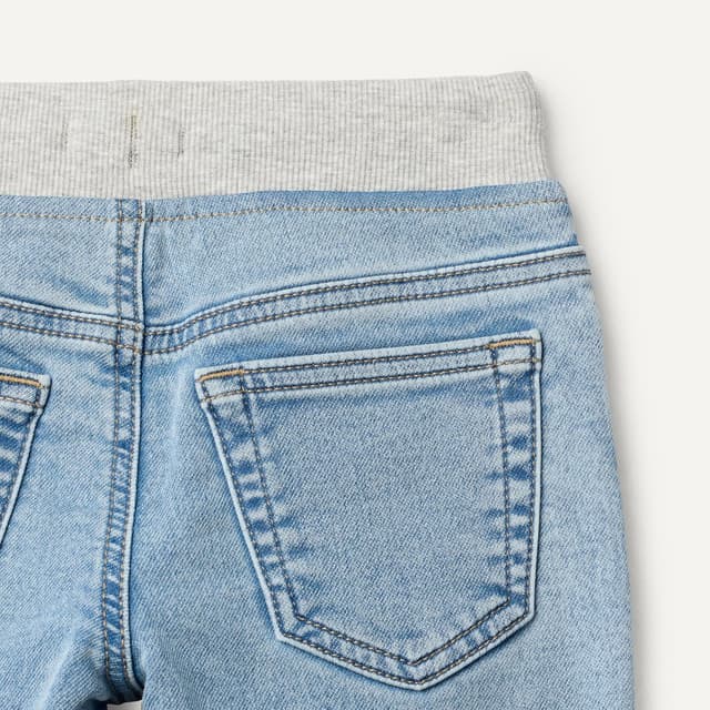 Detalle de Amazon Essentials Unisex Baby Stretch-Jeans zum Hineinschlüpfen (Regular Fit) mit Pull-on