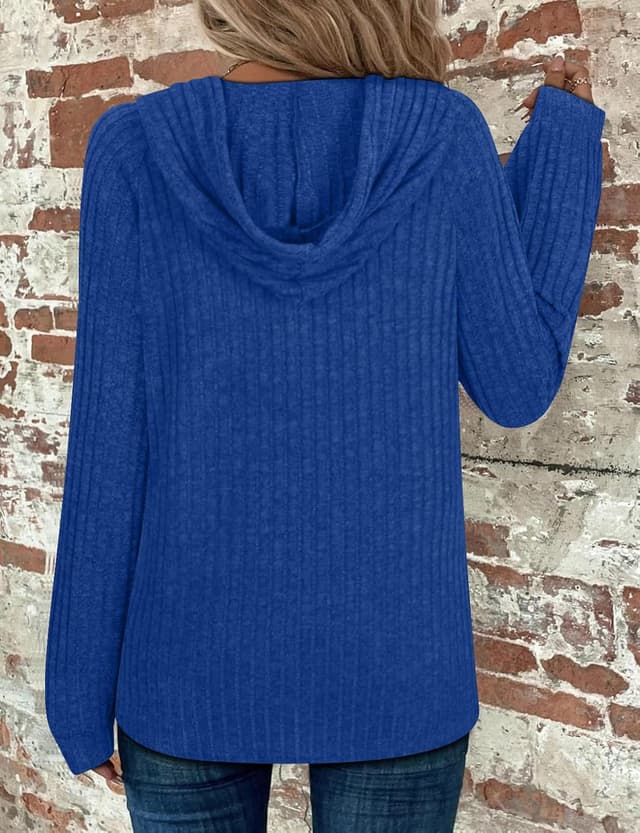 Detalle de Women’s drawstring V-neck long-sleeve hoodie jumper (65% rayon blend) with button front