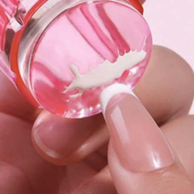 Thumbnail 6 de Nails Inc 45 Second Speedy Gloss French Manicure Hack Set (Pink) – No Chip, Quick Dry, Silicone Stamper (3-piece)