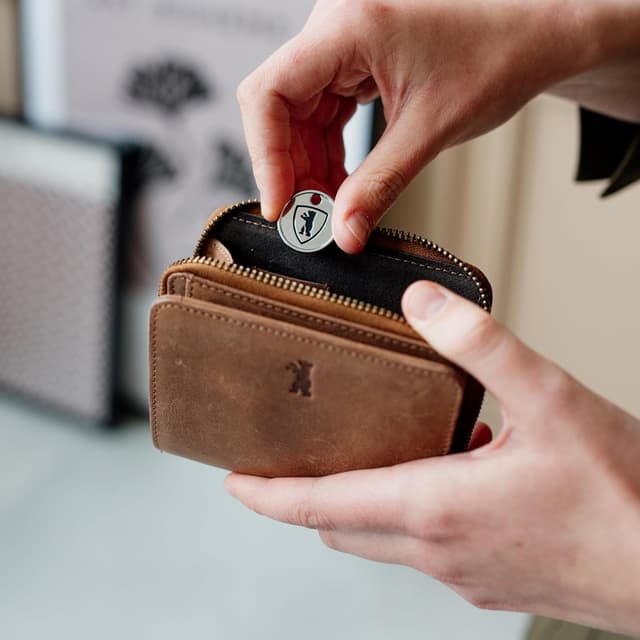 Detalle 2 de Berliner Bags Sara Cartera pequeña de piel RFID