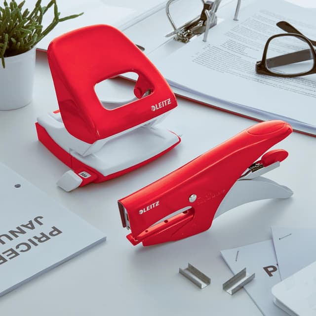 Detalle 1 de Leitz WOW Cucitrice a pinza 15 fogli