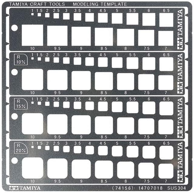 Detalle de Lot de 4 pochoirs carrés TAMIYA 74156 en polyéthylène pour modélisme (repères 1 à 10 mm)