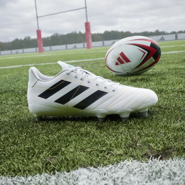 Detalle 2 de Adidas Kakari Bota rugby césped húmedo