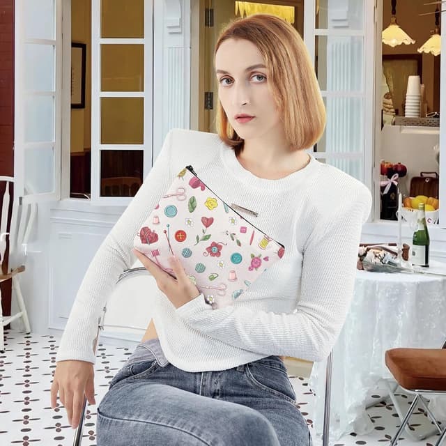 Detalle de LEVLO Knitter Zipper Pouch Bag – Cotton Canvas crochet storage and cosmetic bag