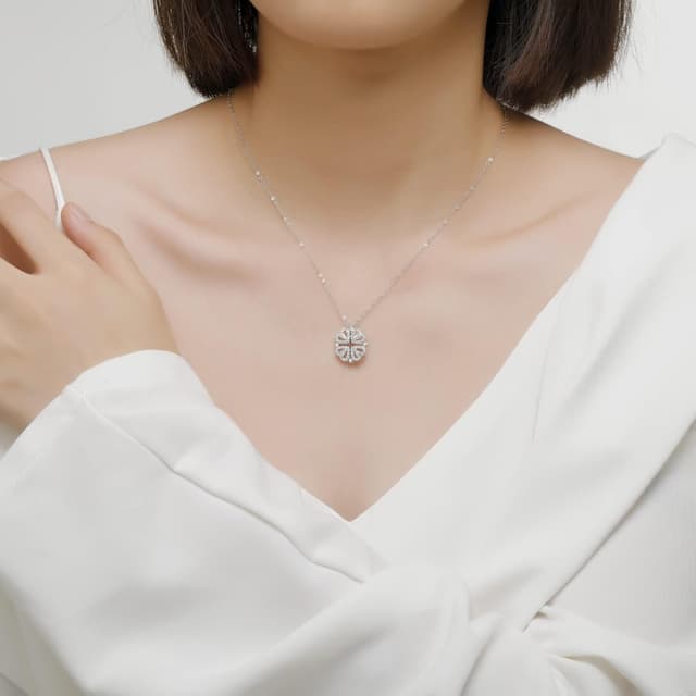 Detalle 2 de Collier trèfle à 4 feuilles en argent 925 Jrêveinfini (pendentif 15 mm) porte-bonheur