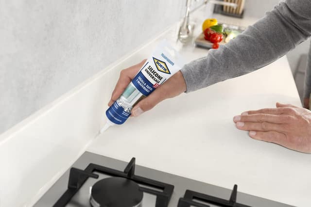 Detalle 1 de Bostik Silicone universel transparent en blister 60 ml