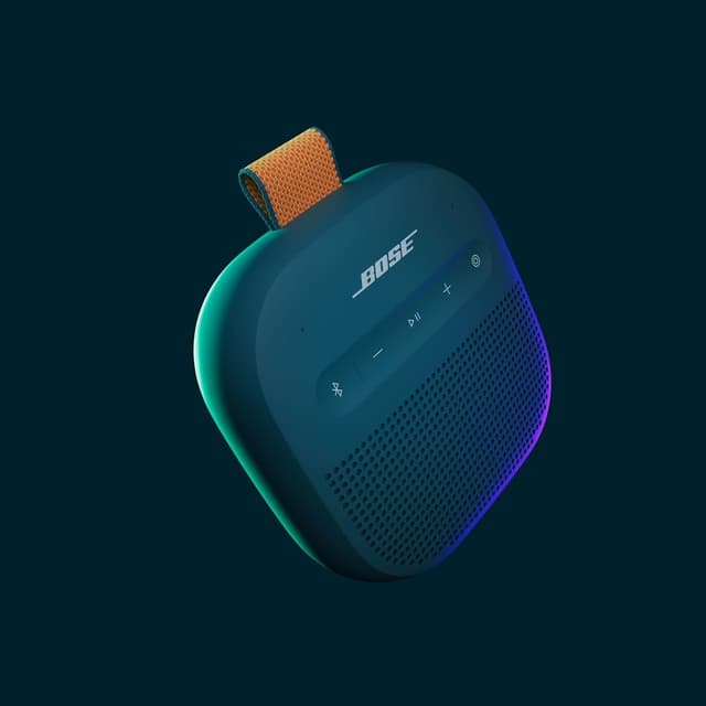 Detalle 2 de Bose SoundLink Tragbarer Mikro-Lautsprecher (2. Gen.) – Bluetooth-Außenlautsprecher, IP67, bis zu 12 Stunden Akkulaufzeit, Dämmerungsblau (Limited Edition)