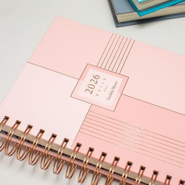 Detalle 2 de Matilda Myres 2026 A5 Day a Page Diary