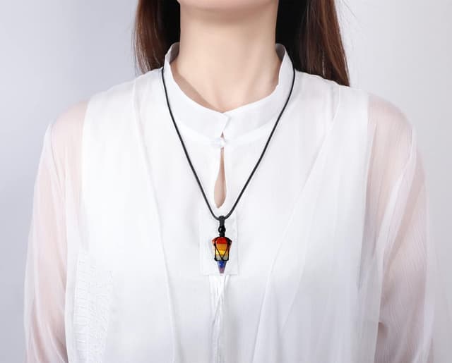 Detalle 1 de XIANNVXI 7 chakra crystal pendant necklace