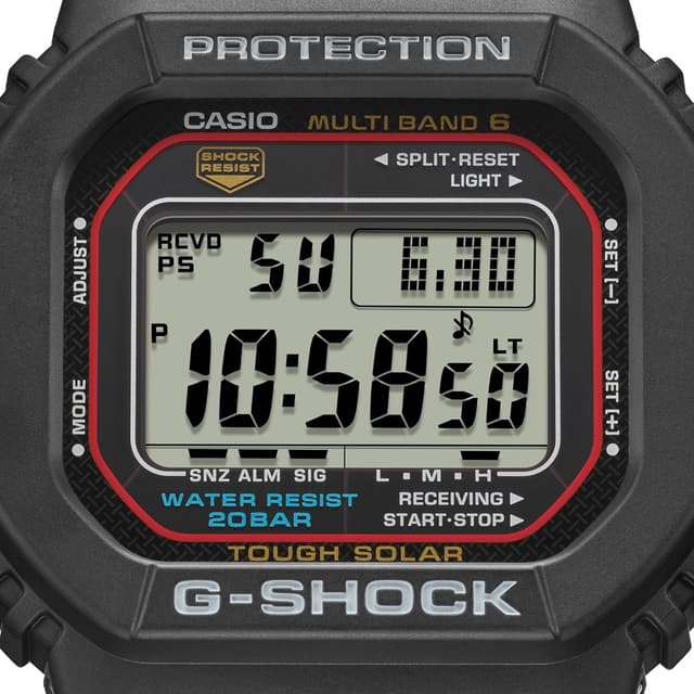 Detalle de Casio G-Shock GW-M5610U-1 solar watch