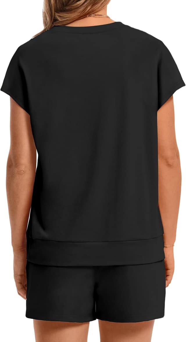 Detalle 1 de WIHOLL lounge set shorts 2 piece