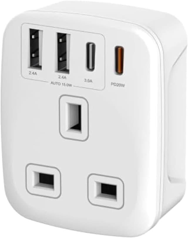 Detalle de Double Dragon 20W Fast Charging 5-in-1 UK to EU Travel Adapter (2× USB-A & 2× USB-C, UK 3-pin to EU 2-pin)