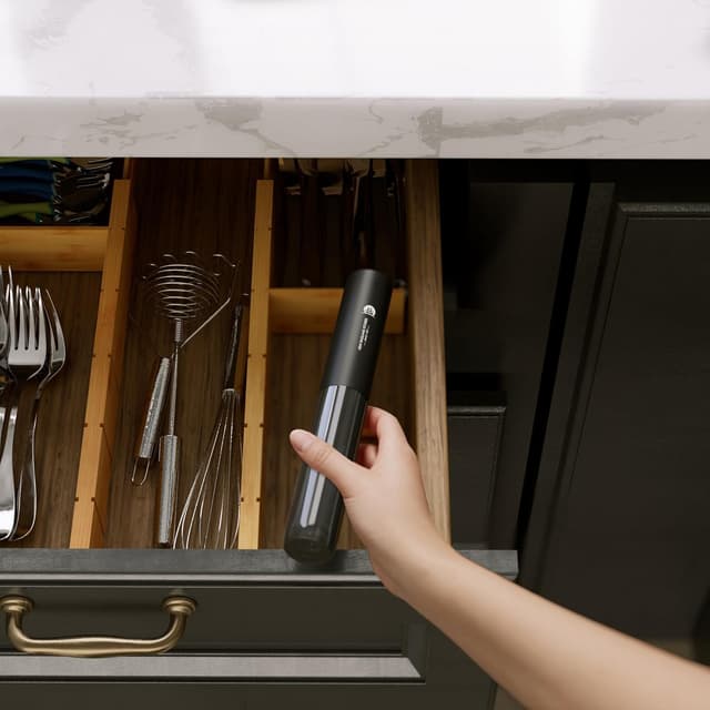 Detalle de Rechargeable Milk Frother Handheld 2-IN-1 Dual Spring Whisk Electric Frother Wand