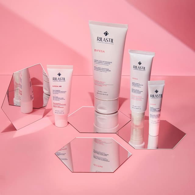 Detalle 2 de Rilastil Difesa pflegende & beruhigende Augenlid- und Augenkonturcreme (15 ml) für empfindliche, reizbare Haut