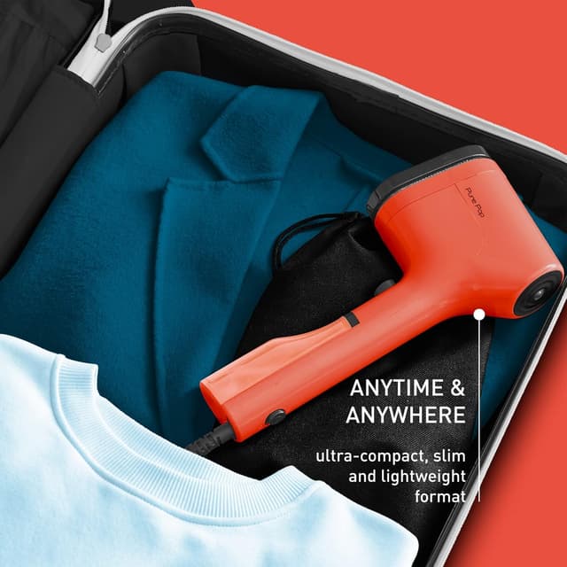 Detalle de Tefal Pure Pop Slim DT2022 handheld clothes steamer (red) – ready in 15 seconds, no ironing board needed