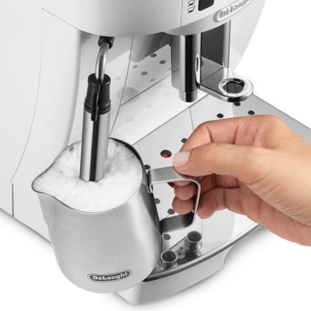 Detalle de DeLonghi Magnifica S ECAM 22.110.W cafetera automática