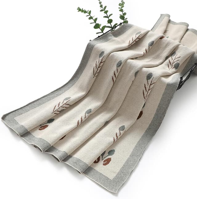 Detalle 1 de Baby knitted cotton blanket 100 x 80 cm