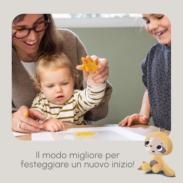 Detalle de Tiny Love Family Prints – Kit impronta mani famiglia con cornice personalizzata
