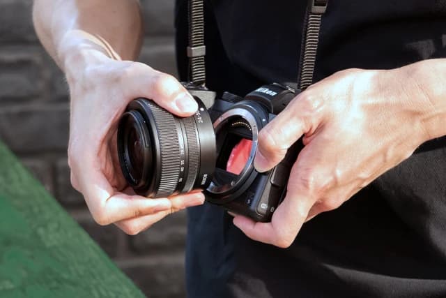 Thumbnail 11 de Nikon Z5 + FTZ II