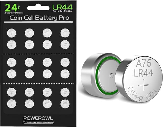 Detalle de LR44 24-Count POWEROWL alkaline batteries