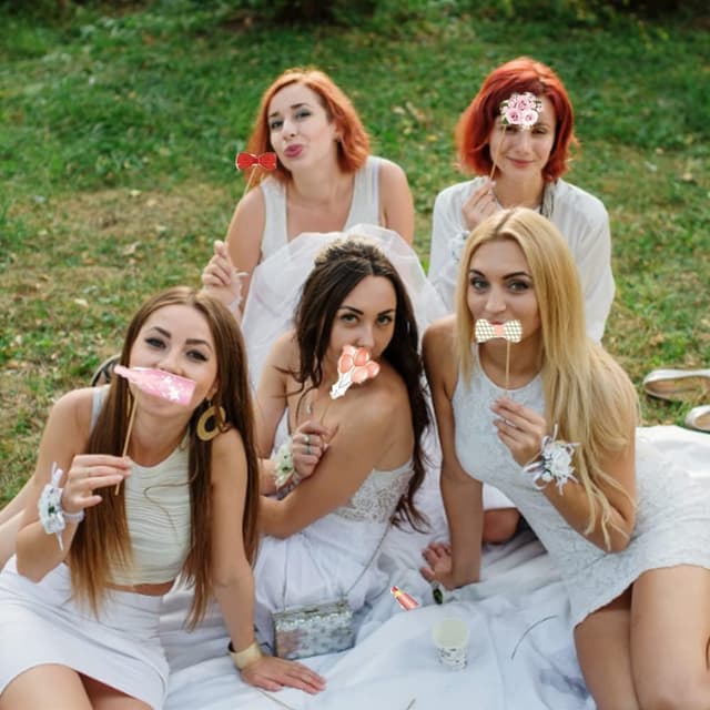 Detalle de PAWARSO Set addobbi addio al nubilato da 41 pezzi: fascia sposa, velo, tiara, occhiali e accessori foto