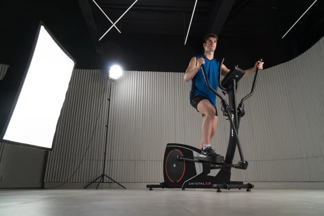 Detalle de BH Fitness Crystal 2.0 elíptica 18 kg