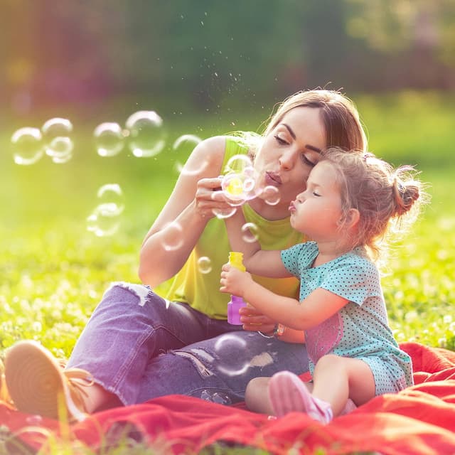 Thumbnail 1 de THE TWIDDLERS 48 Mini Bolle di Sapone 17ml 🎈