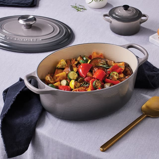 Thumbnail 2 de Le Creuset Cocotte oval de hierro fundido 🍲