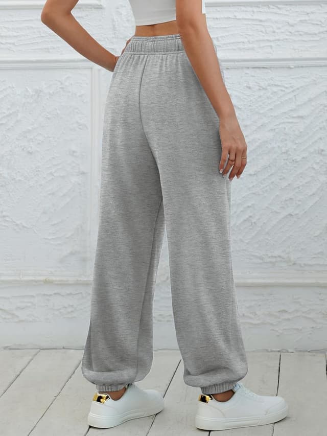 Detalle de ATHMILE Women’s High-Waisted Baggy Sweatpants with Pockets — Lounge & Workout Joggers