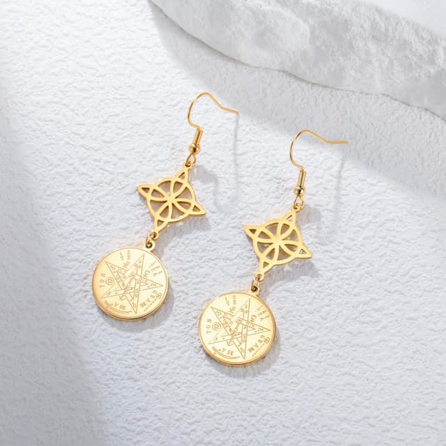 Detalle 2 de Dreamtimes Hexenknoten-Ohrringe mit Tetragrammaton & Pentagramm aus Edelstahl – Dangle-Ohrringe
