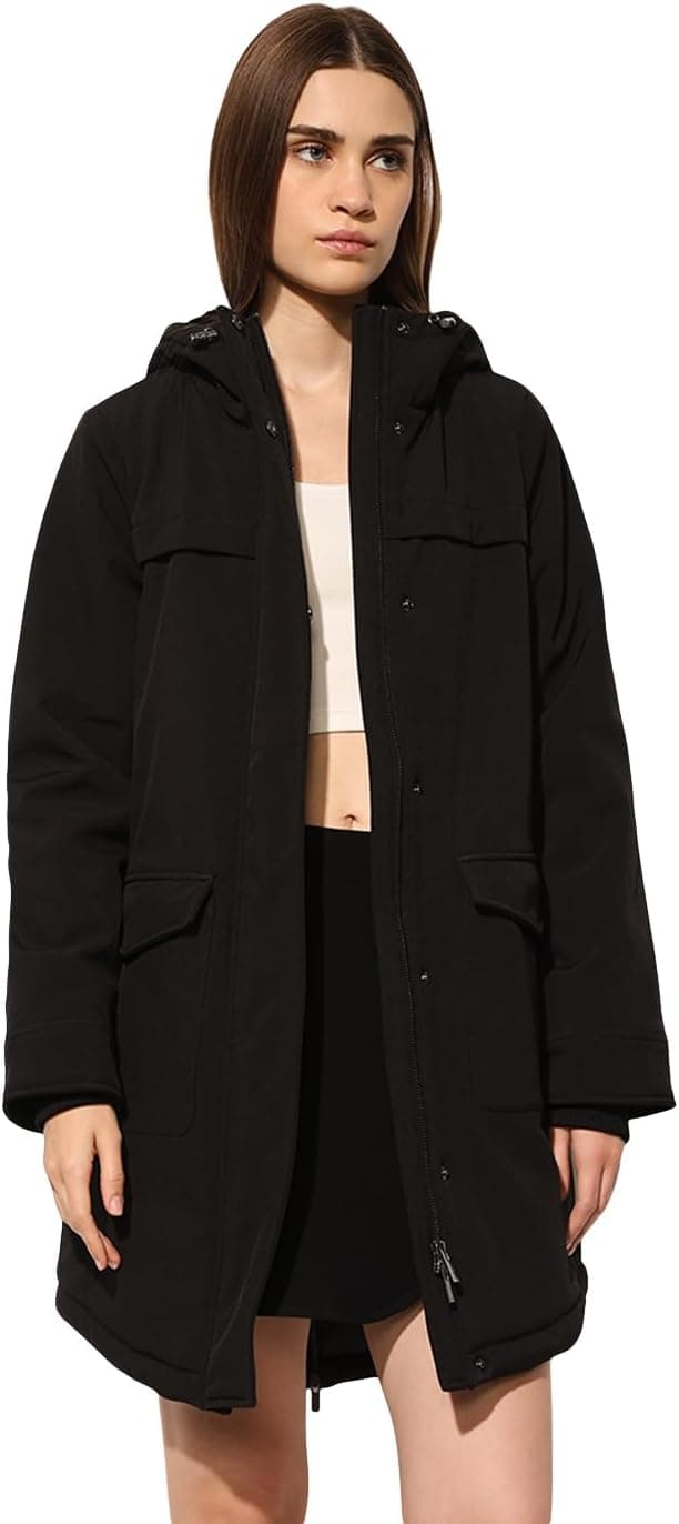 Detalle 2 de ONLY Puffer Jacket ONLMAASTRICHT: la parka imbottita da donna pensata per giornate difficili