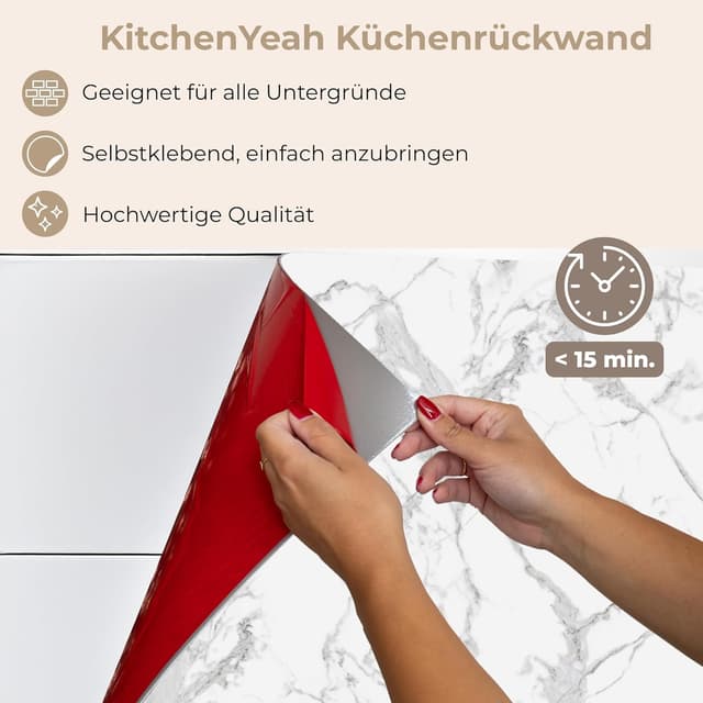 Detalle de KitchenYeah© Spritzschutz Küche 60x150 cm – selbstklebende Küchenrückwand im Marmor-Look, grau mit Adern