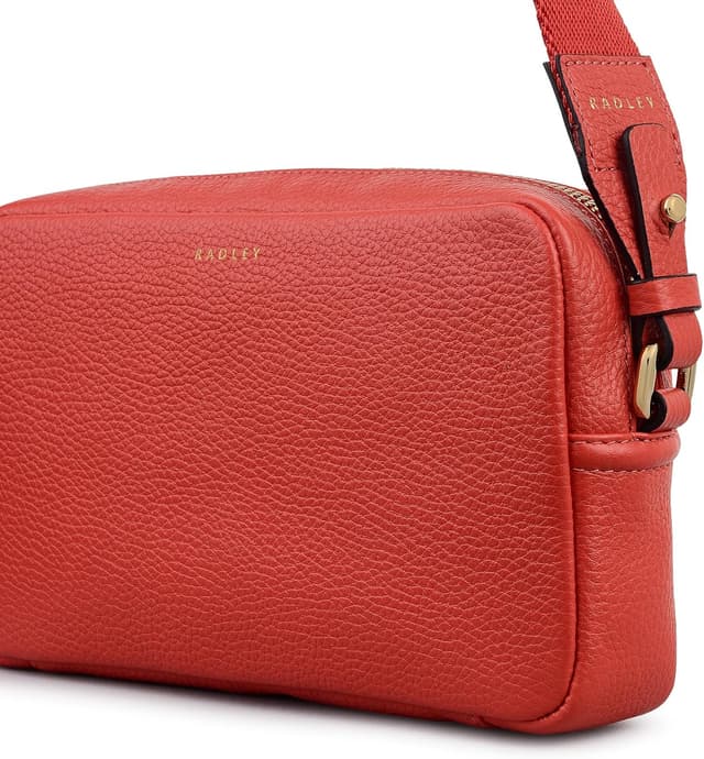 Detalle de RADLEY London Tavistock Women’s Leather Mini Zip Around Crossbody in Vibrant Red