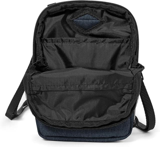 Detalle 2 de Eastpak Buddy Bolso Bandolera Azul 0.5L (Triple Denim)
