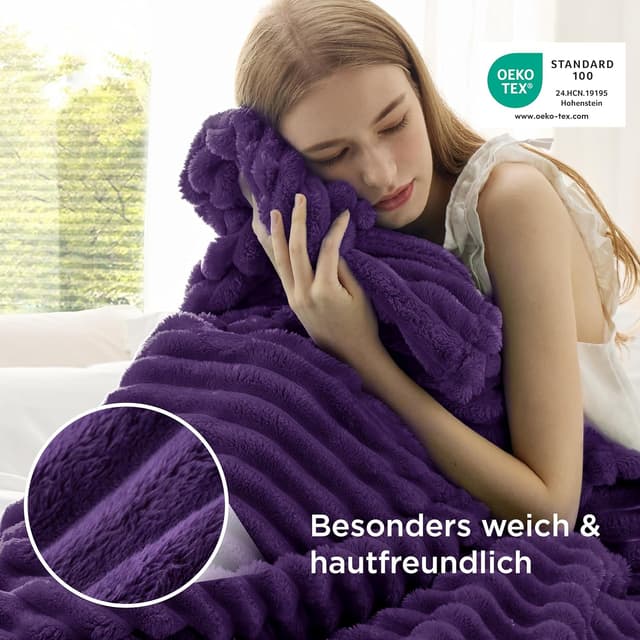 Detalle 2 de BEDSURE Kuscheldecke 150 x 200 cm in Violett – Sofadecke aus Flanell mit Microfaser