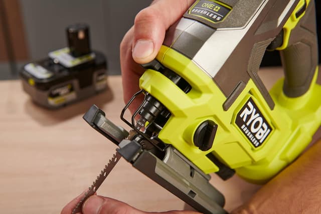 Detalle de Ryobi RJS18BL-0 18V ONE+ Brushless Cordless Jigsaw (Bare Tool) – for precise, tool-free bevel changes