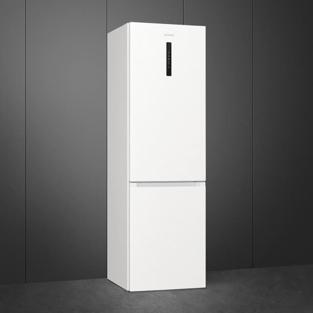 Detalle de Smeg RC20WDNE frigorífico combi 331 litros