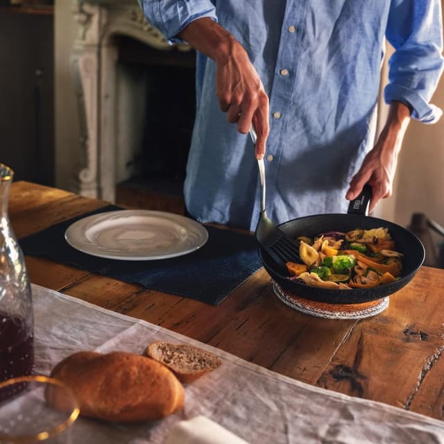 Detalle 2 de Moneta Etnea 3 padelle antiaderenti, 20 24 28 cm