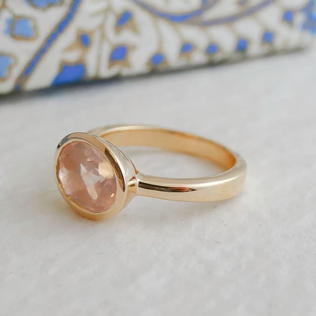 Detalle de Sophia Rose Jewellery Rosenquarz 8x10 mm vergoldeter 925-Silberring (US Size 9, Ø 19)