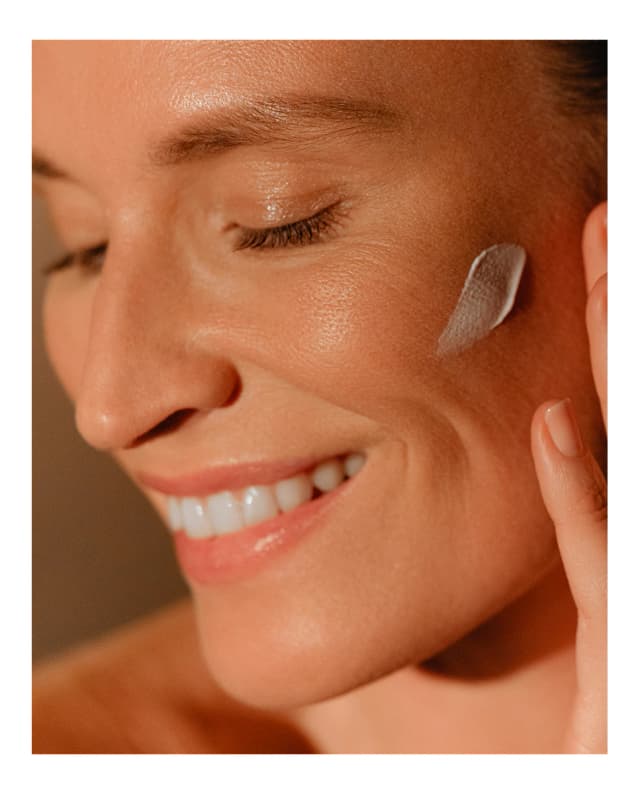 Detalle de Sisley Sunleÿa SPF30 Anti-Âge 50 ml