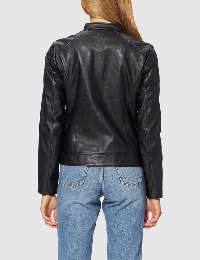 Detalle de JDY JACQUELINE Faux Leather Jacket JDYEMILY, giacca in similpelle con chiusura a bottoni snap