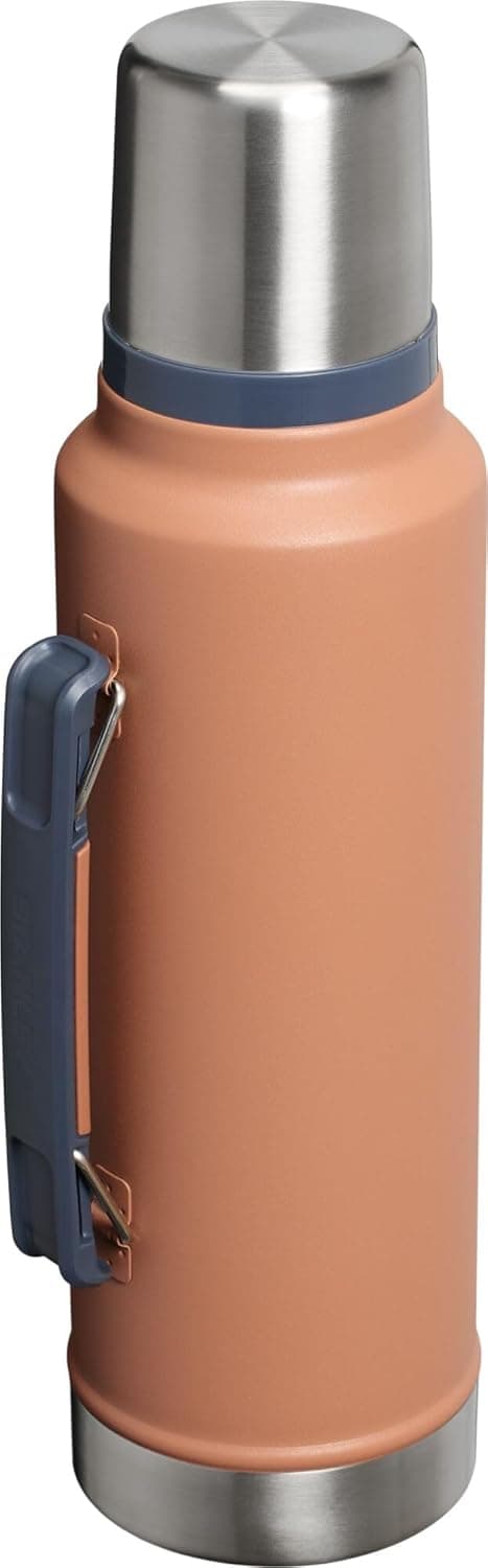 Detalle de Stanley Classic Legendary Vacuum Bottle 1.5 qt (Wide Mouth) with Leakproof Cup Lid