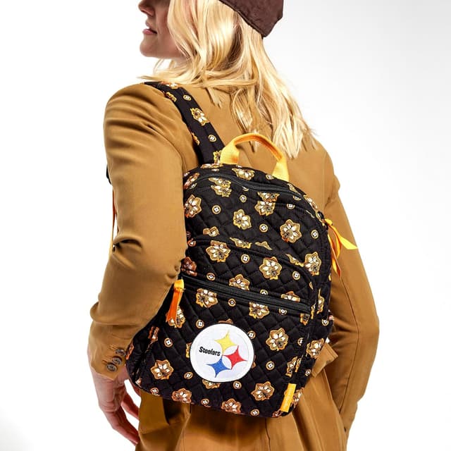 Detalle de Vera Bradley Women’s Cotton NFL Small Backpack (Multiple Teams Available) — Pittsburgh Steelers Steelersonblack/Yellow Bandana