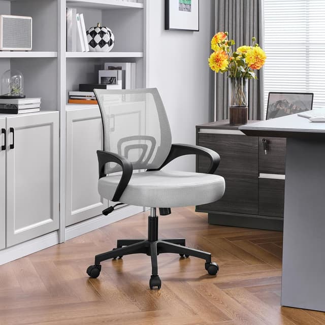 Detalle 2 de Yaheetech Sedia da Scrivania Ergonomica Reclinabile in Rete Traspirante con Braccioli e Rotelle, Altezza Regolabile (Portata 136 kg) Grigio