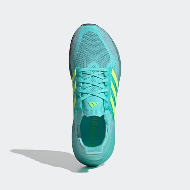 Detalle de Adidas Ultraboost 5 zapatillas running 20% reciclado