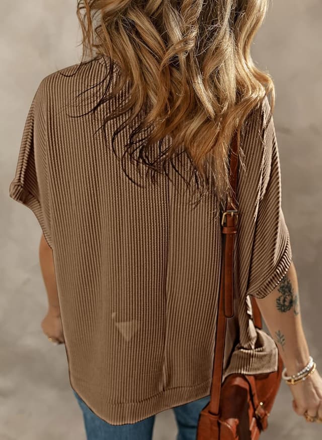 Detalle de Dokotoo Women’s Casual Oversized Short Sleeve Texture Knit Tunic Top