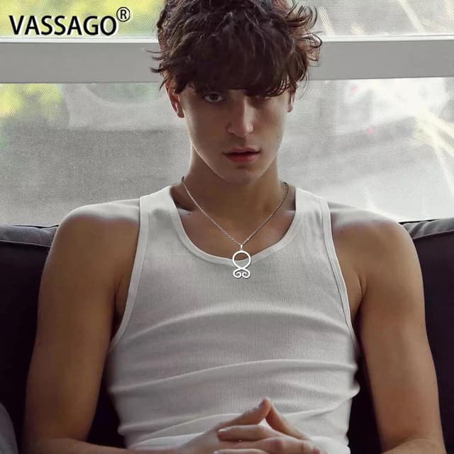 Detalle 2 de VASSAGO Wikinger Troll Kreuz Halskette (Trollkors-Symbol) aus Edelstahl – Vintage Amulett-Anhänger für Männer & Frauen