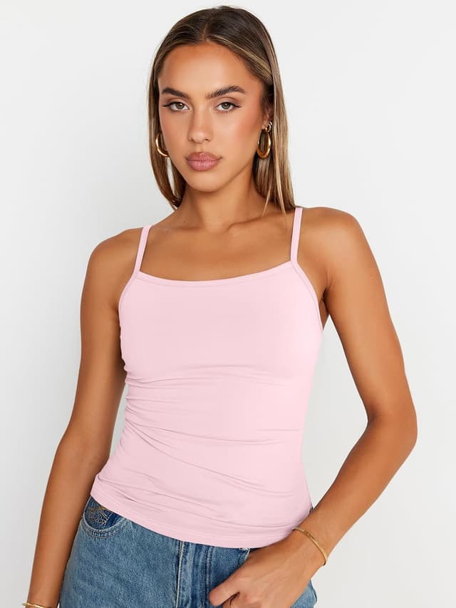 Detalle 2 de Trendy Queen Adjustable Camisole