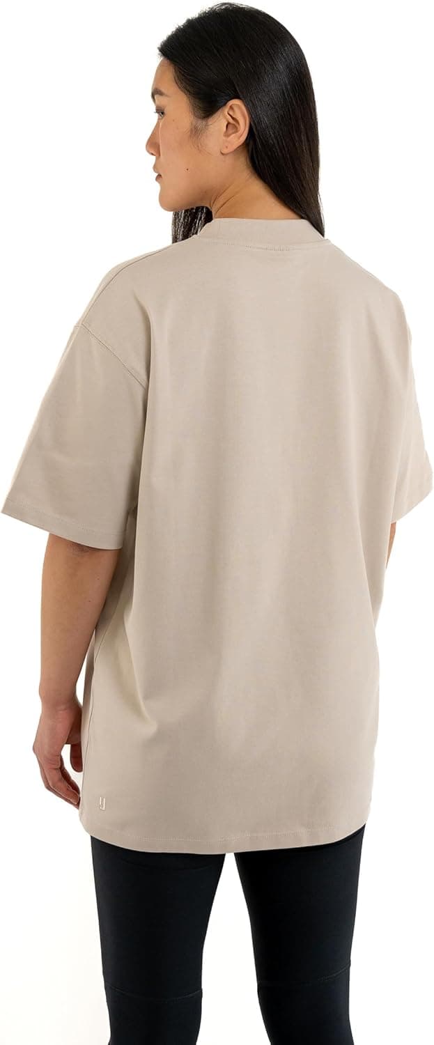 Detalle de Johnny Urban T-Shirt unisex “Sammy” oversize in 100% cotone con collo aderente