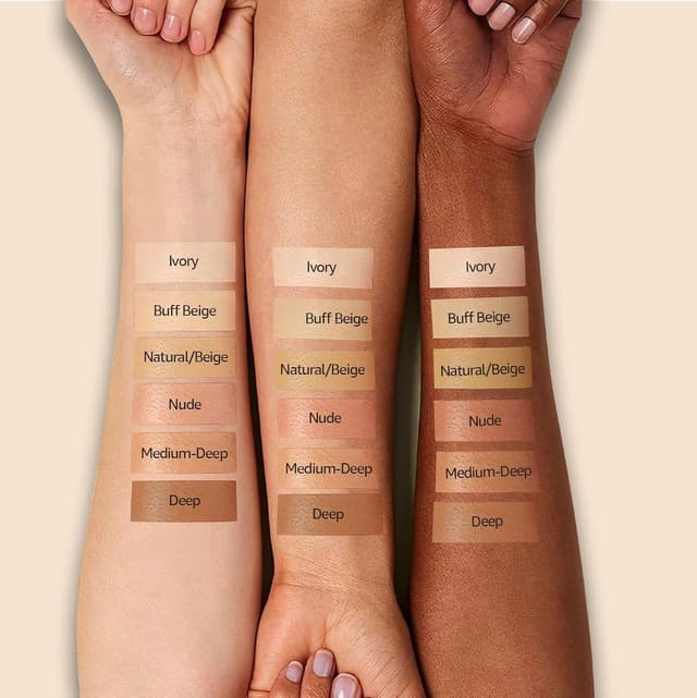 Detalle 2 de Mushroom Head Air Cushion CC Cream (BB/CC Hybrid) in Buff Beige for Mature Skin